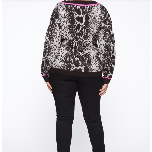 Snake Print Sweater - Picture 2 of 5